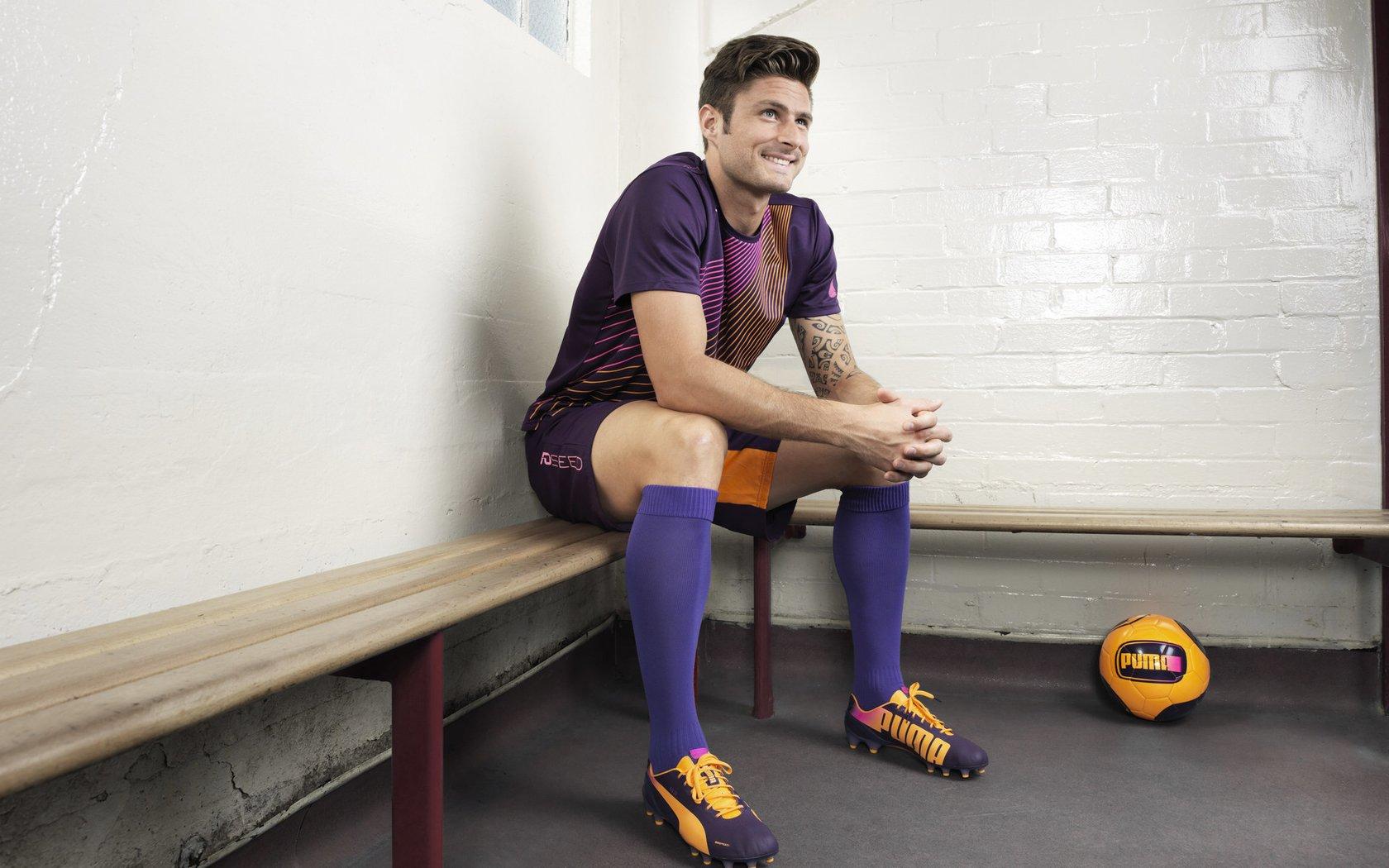 中国女排力克强敌巴西队，世界联赛再添胜绩